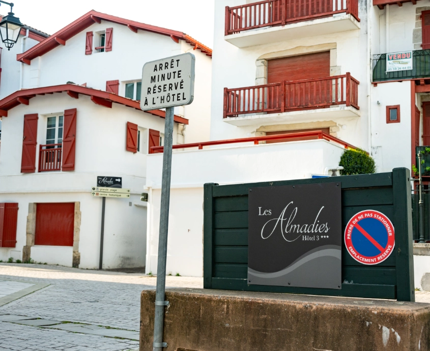 terrasse-hotel-les-almadies-saint-jean-de-luz-04
